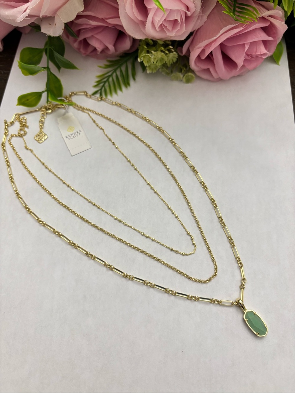 NWT Kendra Scott Elisa Triple Strand Necklace - Gold Matte Iridescent Mint - Picture 2 of 9